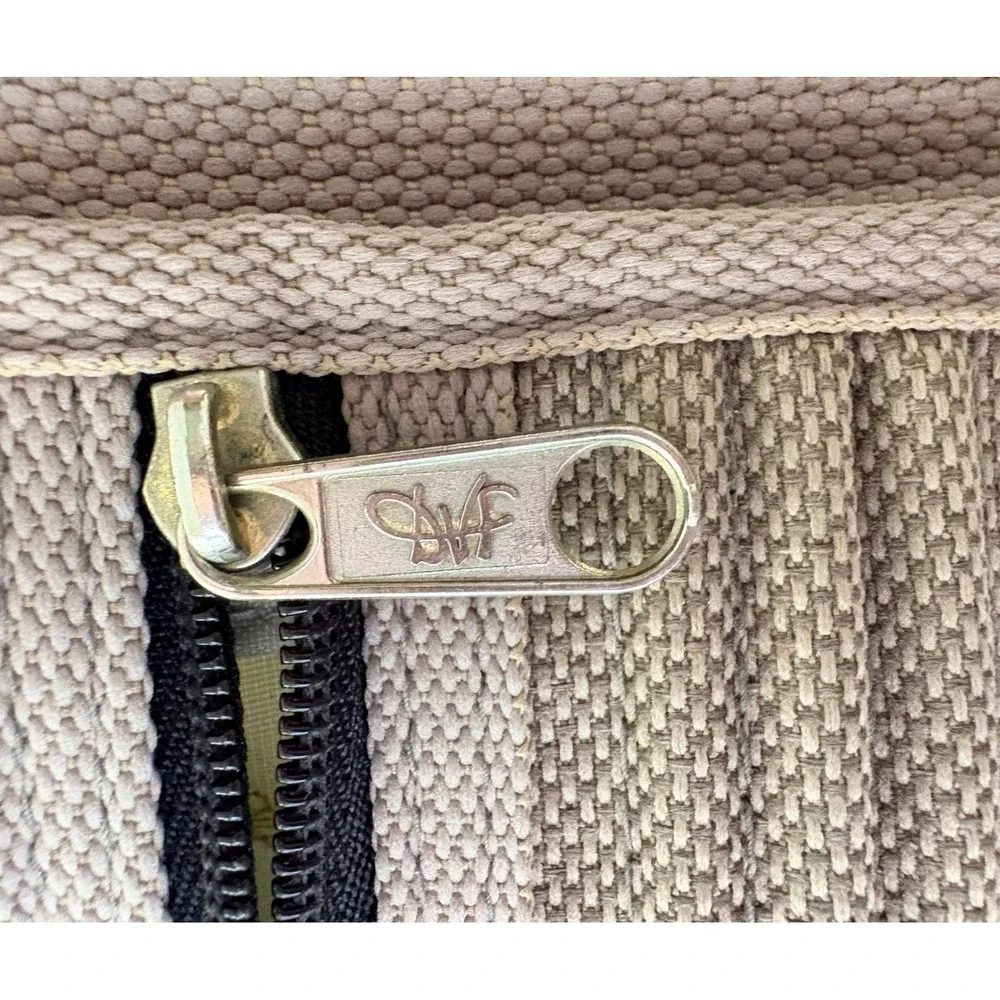DVF Collection Taupe Canvas Messenger Travel Computer Carryon Bag Pockets Y2K